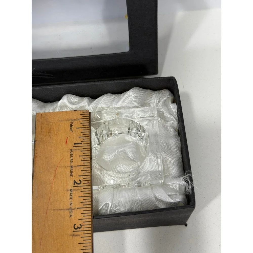 Oleg Cassini Crystal Napkin Rings jackie Set of 4‎ Clear Square Faceted Signed